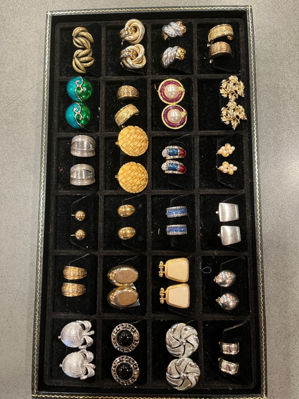 Vintage Assorted Gold and Silver Women's Clip-On Earrings